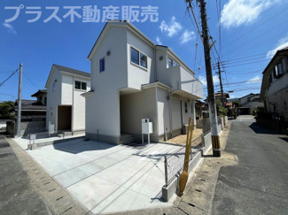 【外観】 | 現地写真。プラス不動産販売なら、現場の全ての棟をまとめてご見学頂けます。