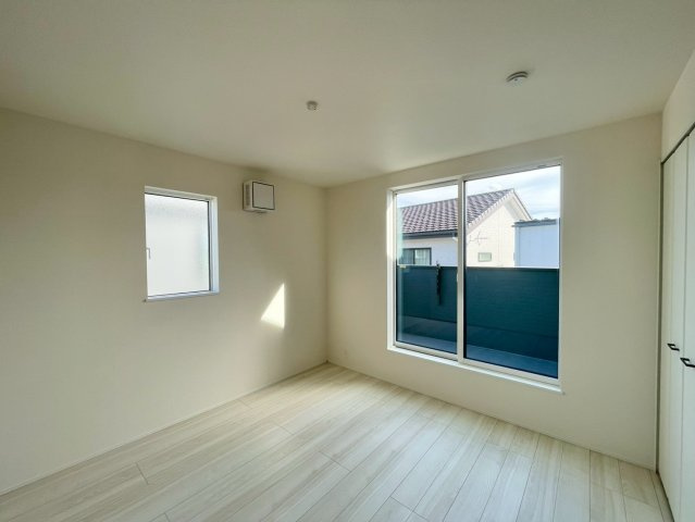 【洋室】 | 高崎市新保田中町　2号棟