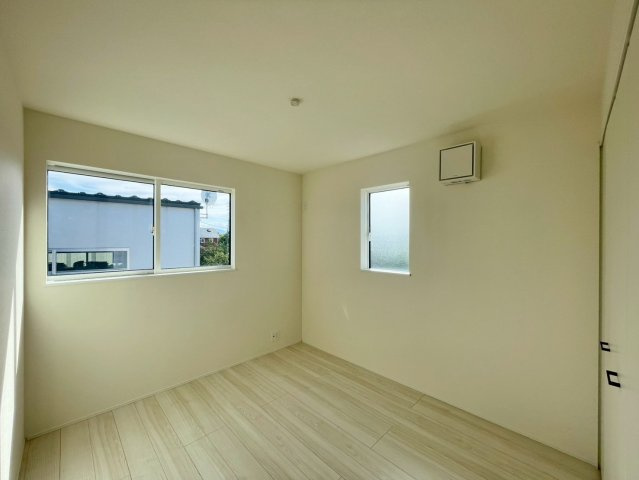 【洋室】 | 高崎市新保田中町　2号棟