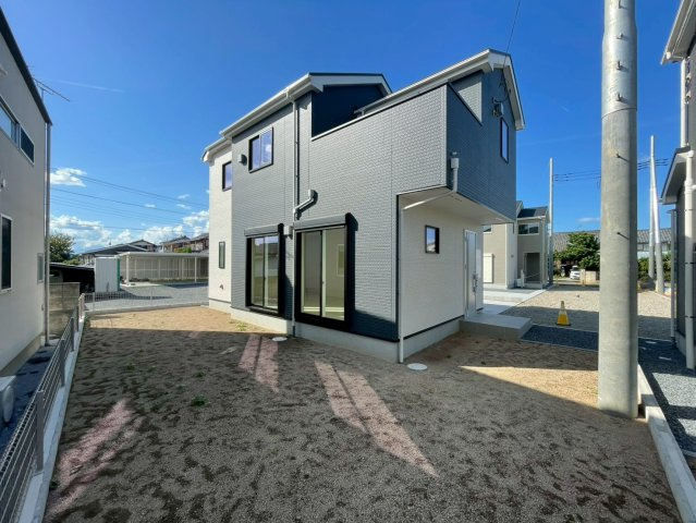 【庭】 | 高崎市新保田中町　2号棟