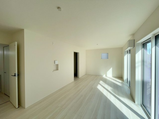 【居間・リビング】 | 高崎市新保田中町　2号棟