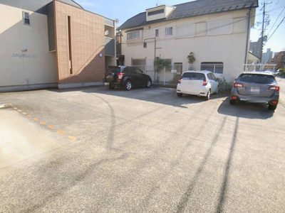 【駐車場】 | アンジェロF1【名古屋市賃貸・宅配BOX】