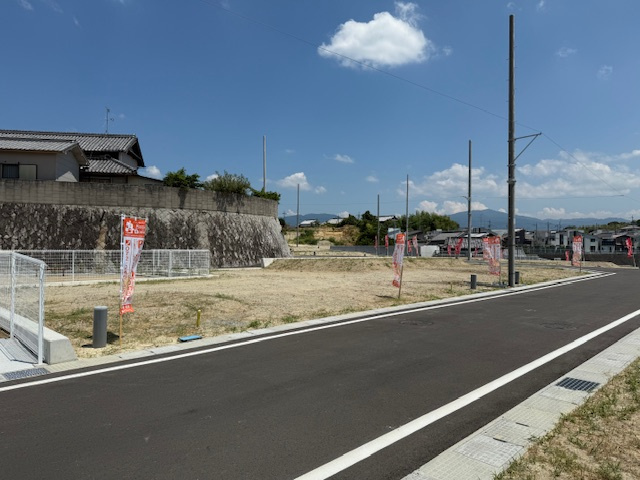  | 富田林市廿山2丁目6号地（小金台小学校）