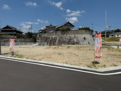  | 富田林市廿山2丁目6号地（小金台小学校）