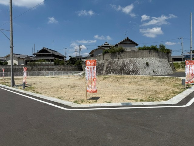  | 富田林市廿山2丁目6号地（小金台小学校）