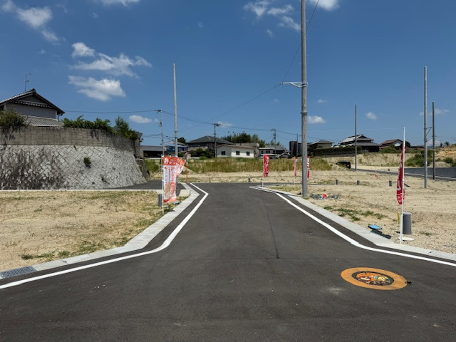  | 富田林市廿山2丁目6号地（小金台小学校）