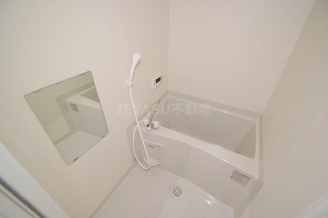 モーリスⅡの浴室