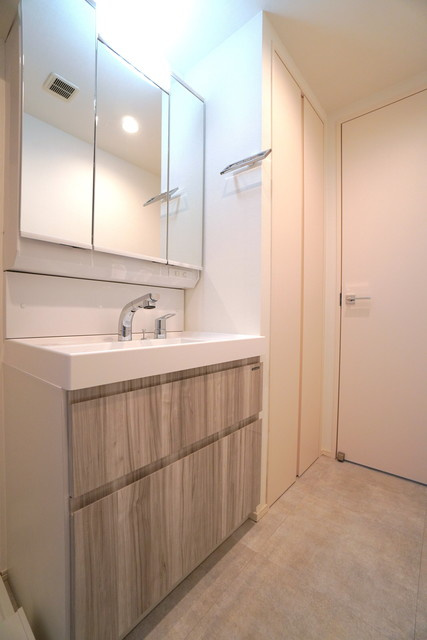 ＡＧＲＡＴＩＯ　ＴＥＲＲＡＣＥ　恵比寿（アグレシオ　テラス　恵比寿）の洗面所|※写真は同タイプ住戸です。