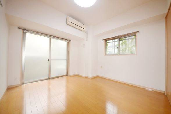 スカイコート神楽坂壱番館の居間・リビング|他号室のものになります。