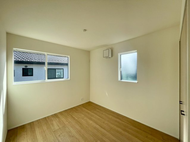 【洋室】 | 高崎市新保田中町　3号棟