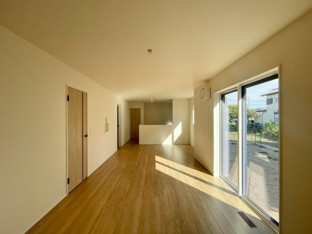 【居間・リビング】 | 高崎市新保田中町　3号棟