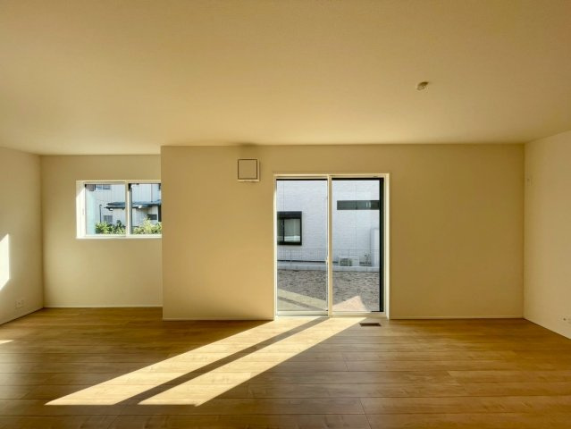 【居間・リビング】 | 高崎市新保田中町　3号棟