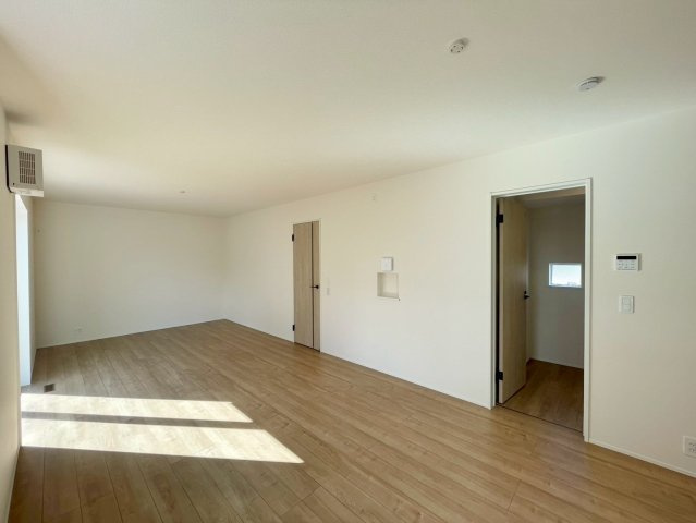 【居間・リビング】 | 高崎市新保田中町　3号棟