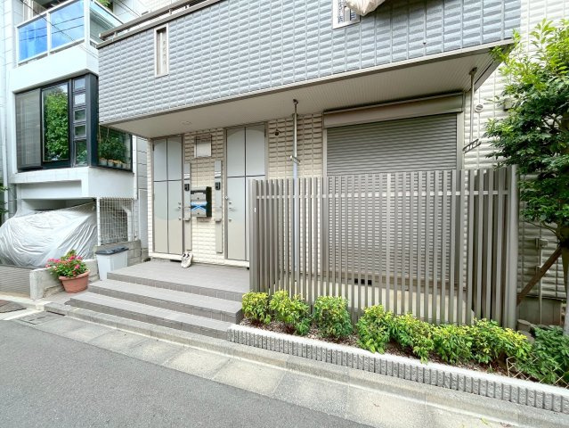 ＳｈｉｎｅＳｔａｇｅのエントランス