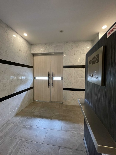 北区滝野川７丁目の賃貸マンションのロビー