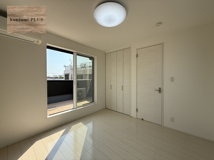 東大阪市森河内西2丁目の洋室