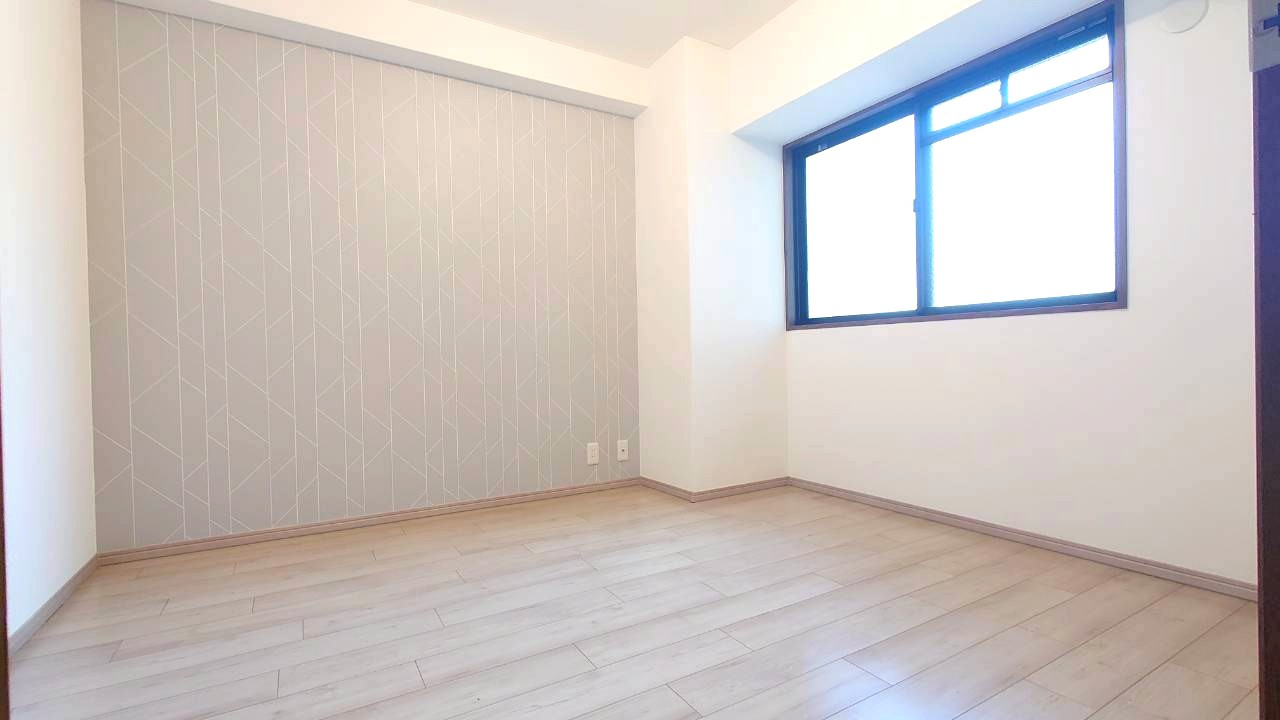 ◆室内リフォーム済◆阪急大宮駅・市営烏丸線四条駅・京福四条大宮駅まで徒歩１０分◆アルモード京都高辻の和室|和室押入