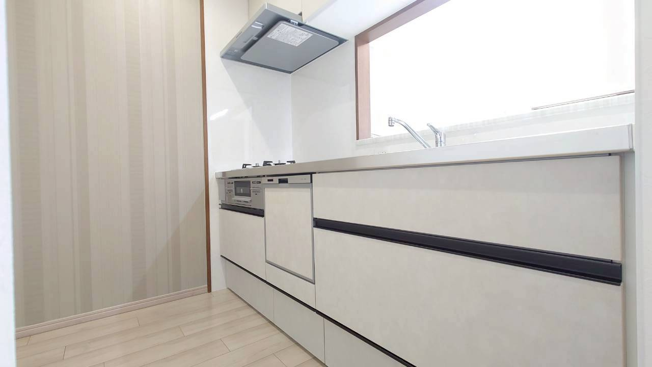 ◆室内リフォーム済◆阪急大宮駅・市営烏丸線四条駅・京福四条大宮駅まで徒歩１０分◆アルモード京都高辻のキッチン|キッチン