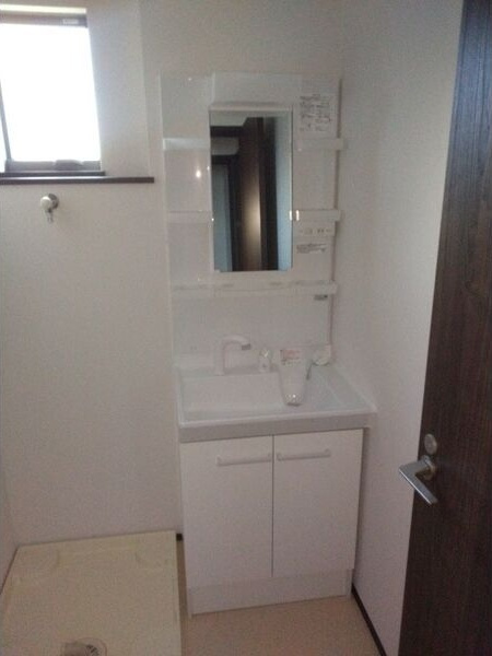 ル・メイユール東宮野目A棟の洗面所