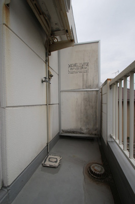  | レジデンス友丘 | 203 洗濯機置場