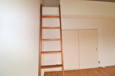  | レジデンス友丘 | 203 梯子