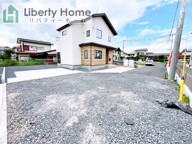 水戸市笠原町2期　新築戸建　3号棟の前面道路含む現地写真