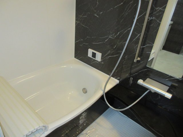 ブルージュ明石の浴室