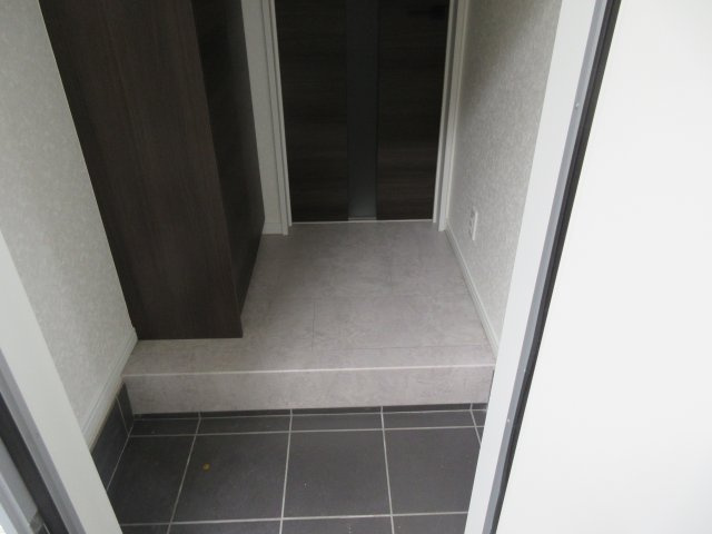 ブルージュ明石の玄関