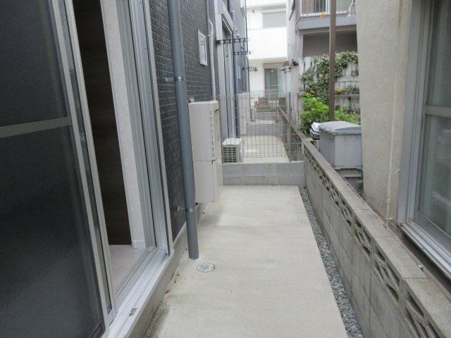 ブルージュ明石の庭