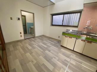 野田通貸家の居間・リビング