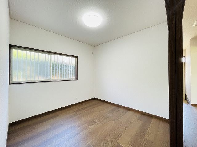 【収納】 | 宗像市ひかりヶ丘１丁目   | 1階4.5帖の納戸はお部屋としても使用できる広さです