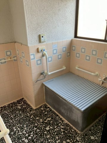 売中古住宅　東海村村松の玄関