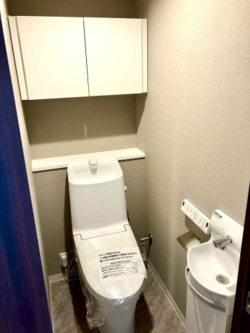 レアーレ瓦町のトイレ|トイレ新品交換済（ウォシュレット機能つき）