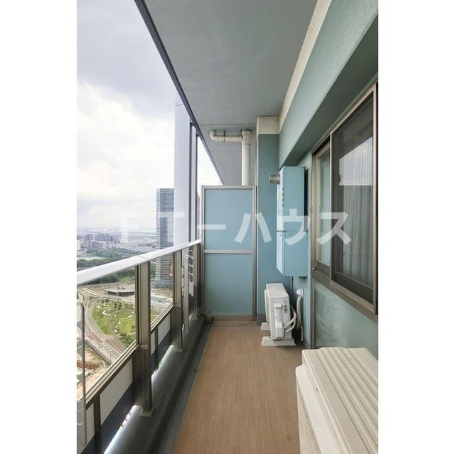 幕張ベイパーククロスタワー&レジデンスのバルコニー