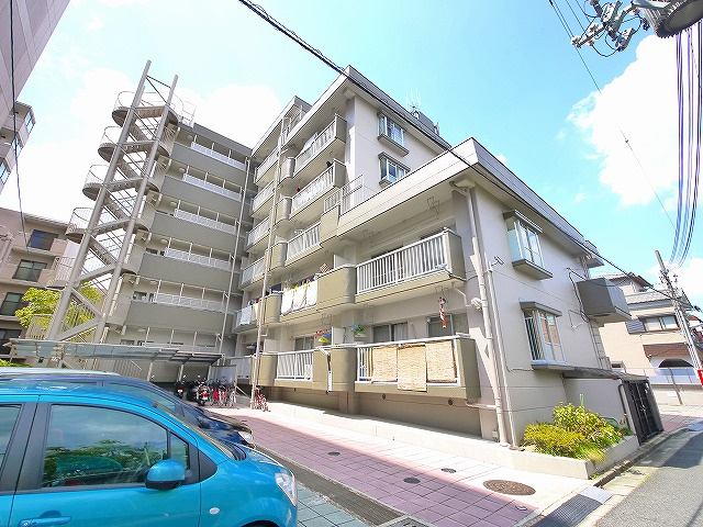 第3西田ビルロイヤルハイツ