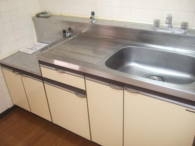 ジュネス桜田のキッチン