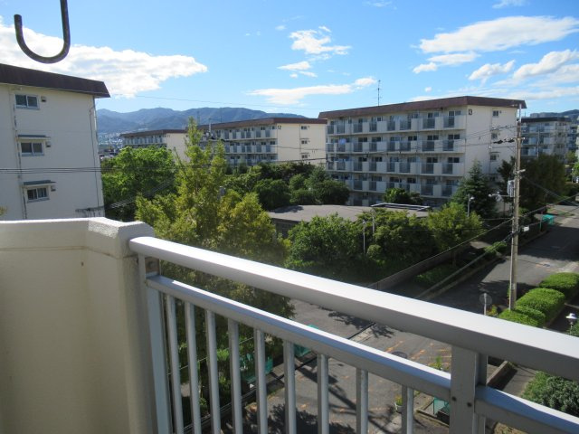 宝塚市安倉南３丁目の賃貸マンションの展望|南西方面を望んでいます