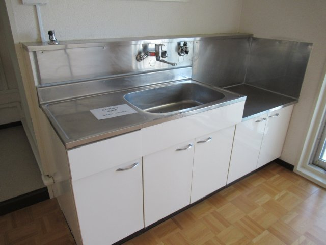 宝塚市安倉南３丁目の賃貸マンションのキッチン|お料理しやすいキッチンです