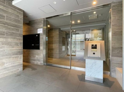 【エントランス】 | Log赤塚 | オートロック完備で安心のセキュリティ♪