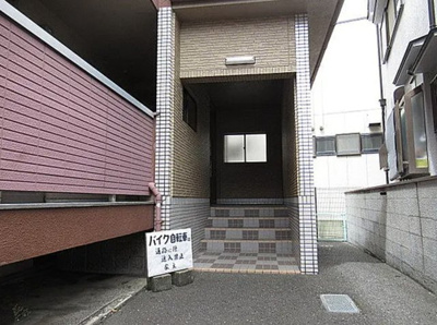 【エントランス】 | 美幸コーポ | ゆとりのあるエントランスです