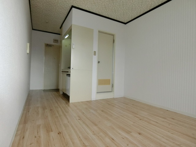 ラ・フェスタ牧野の洋室