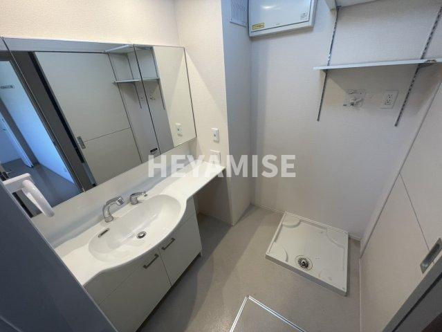 コンフォーティア三城の洗面所|※室内画像は別号室のもの