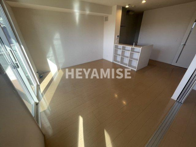 コンフォーティア三城の居間・リビング|※室内画像は別号室のもの