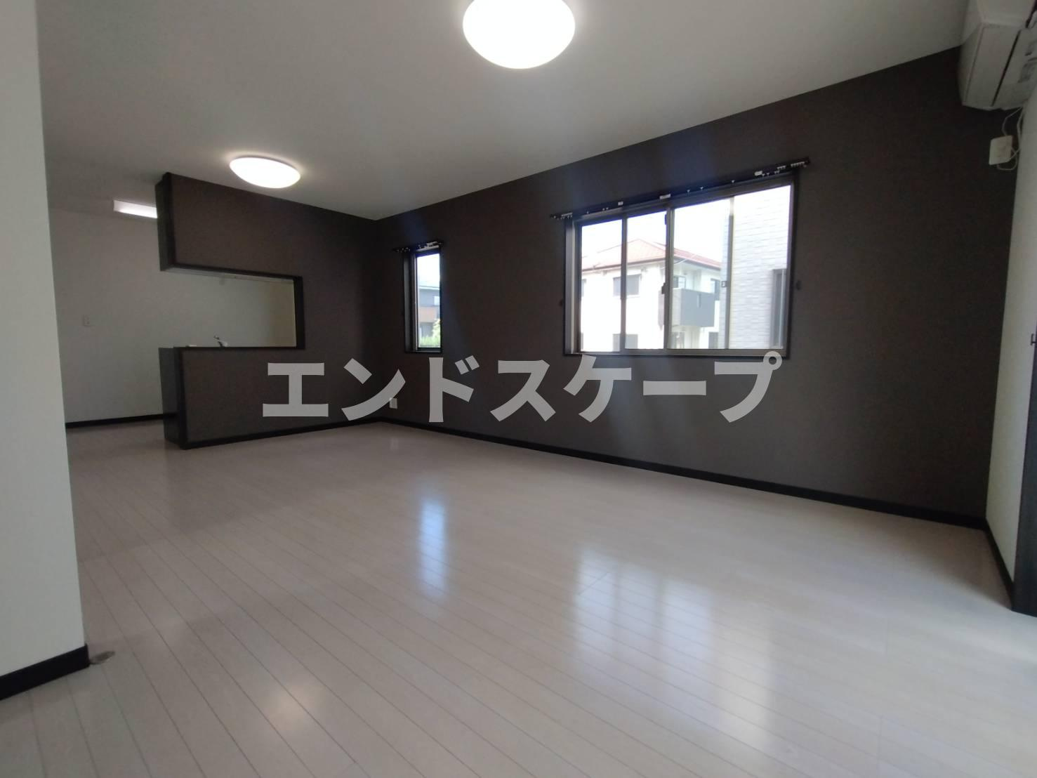 ハウス・ルーエ足門の居間・リビング|高崎、前橋のお部屋探しはエンドスケープまで！お客様の理想お聞かせ下さい♪