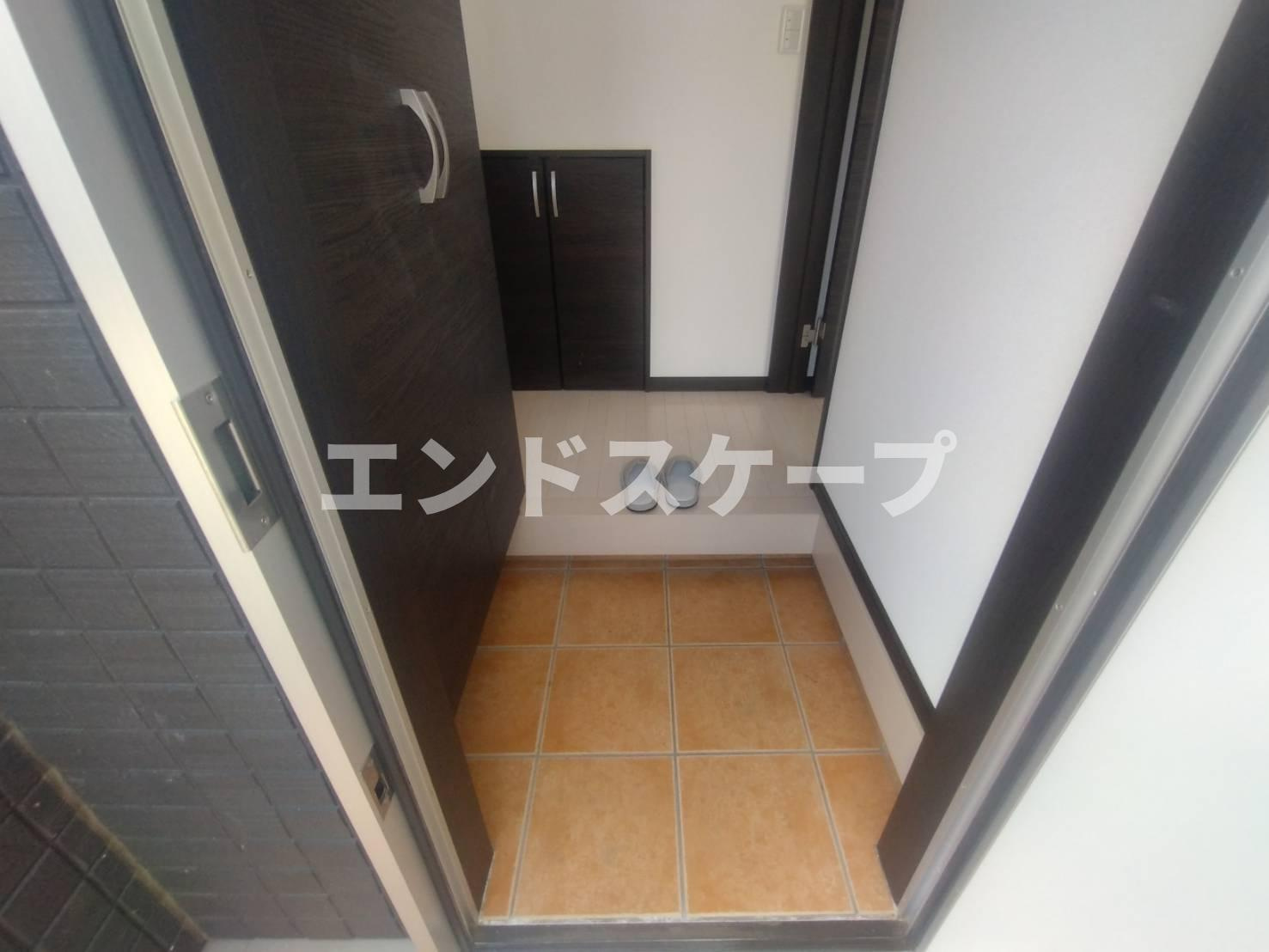 ハウス・ルーエ足門の玄関|高崎、前橋のお部屋探しはエンドスケープまで！お客様の理想お聞かせ下さい♪