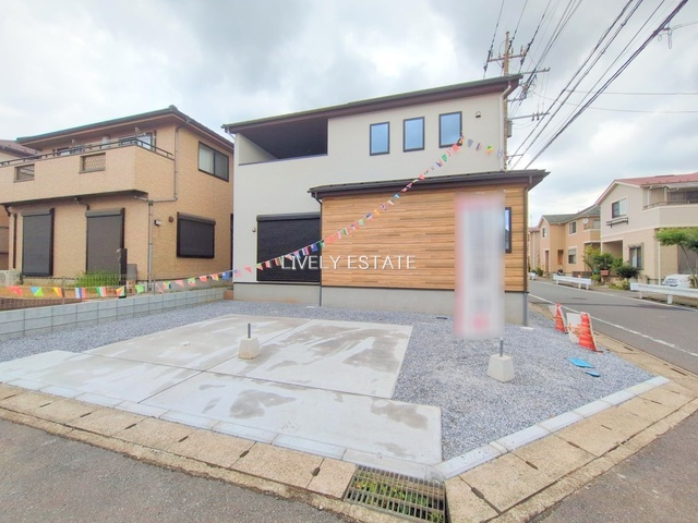 越谷市花田1丁目 新築分譲住宅の駐車場