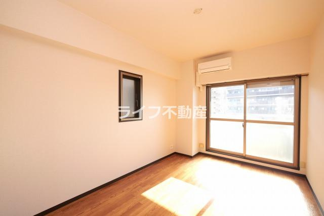 カシェット緑橋の居間・リビング