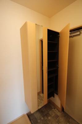 【玄関】 | メナージュ今