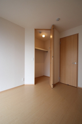 【寝室】 | メナージュ今