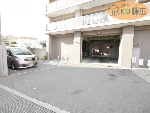 【駐車場】 | ピュアハイツ明石大久保　3階